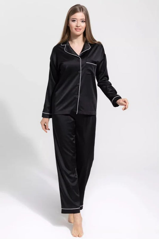 BLACK SILK NIGHT WEAR