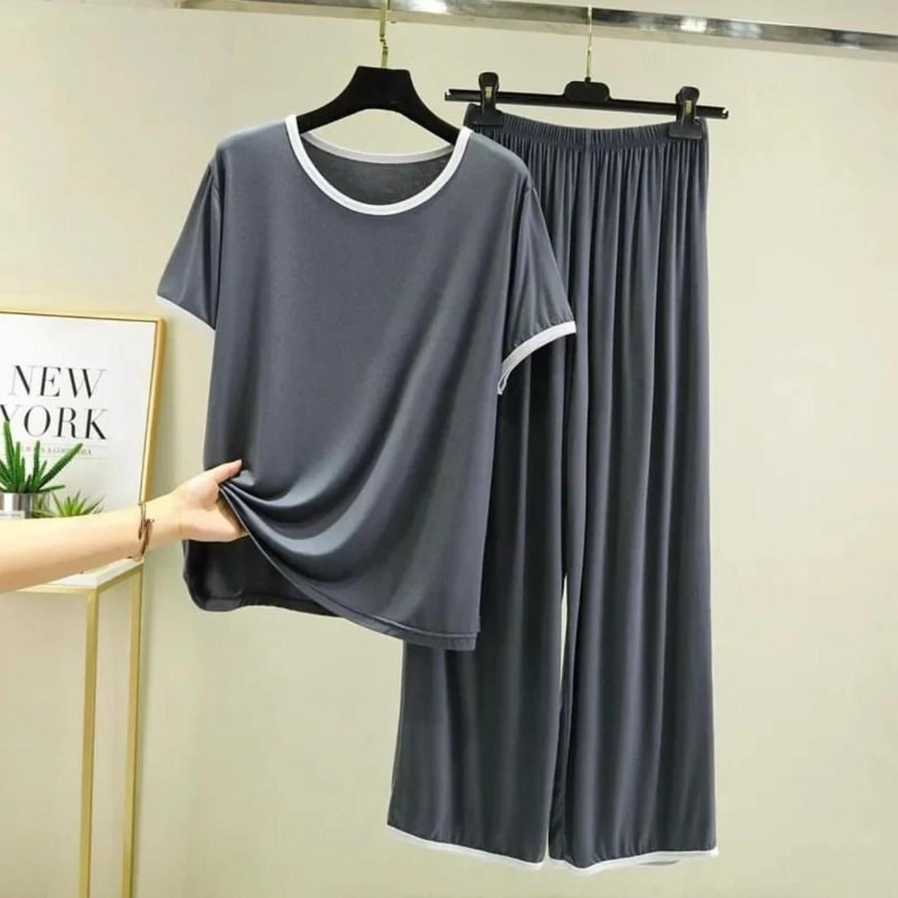 PLAIN NIGHT WEAR